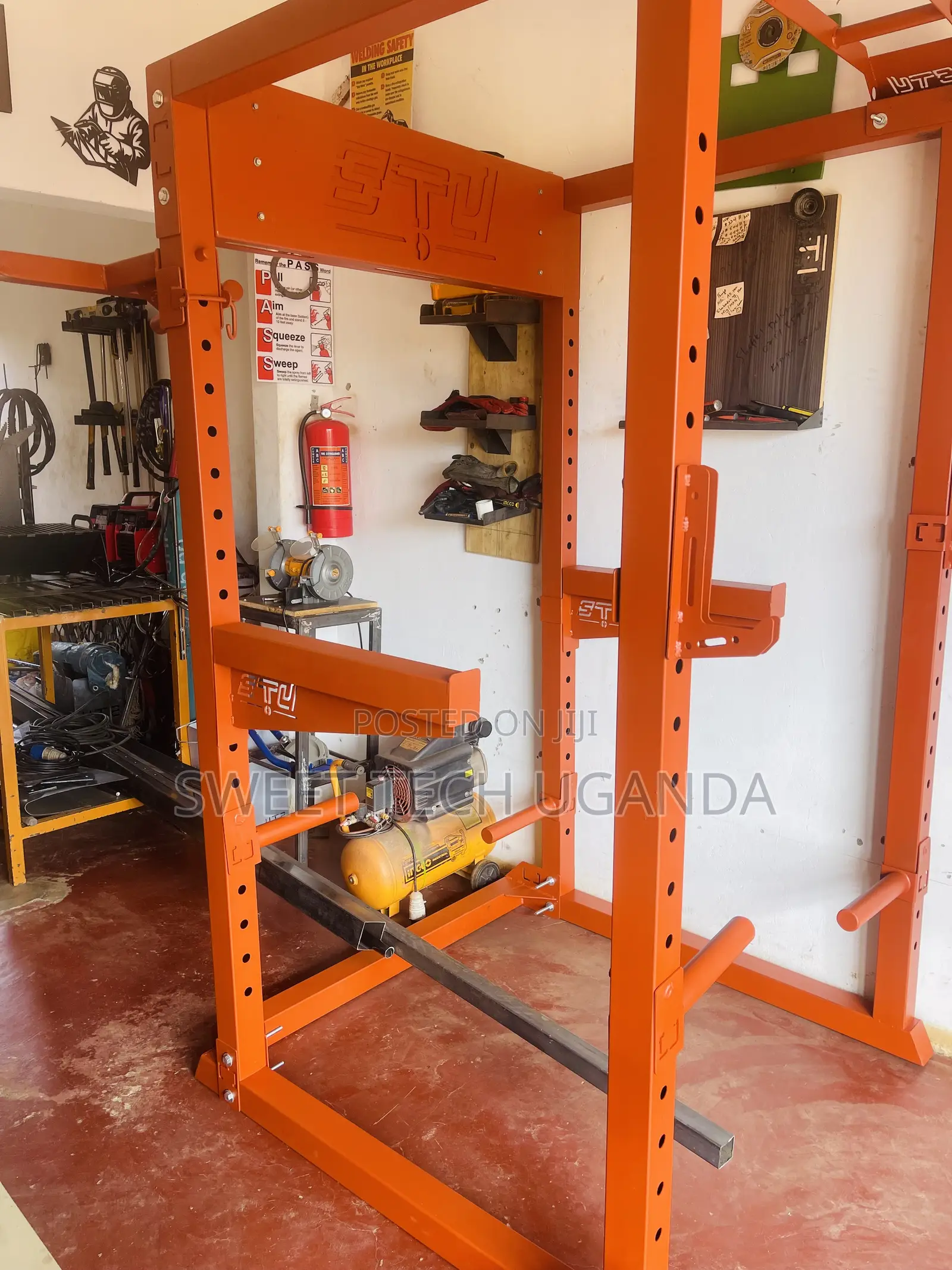 Squat Rack Cage