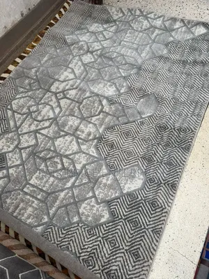 Luxury Modern Center Carpet Rug. 1.5meter by 2meters