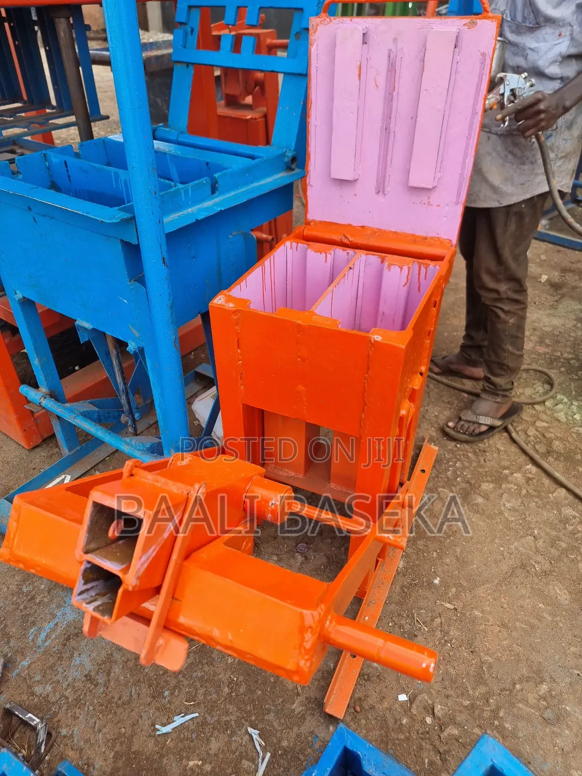 Interlocking Block Machines/ Commercial Grade/Two Piece