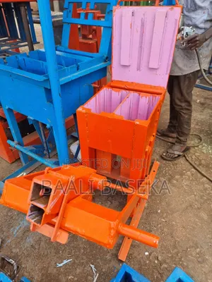 Interlocking Block Machines/ Commercial Grade/Two Piece