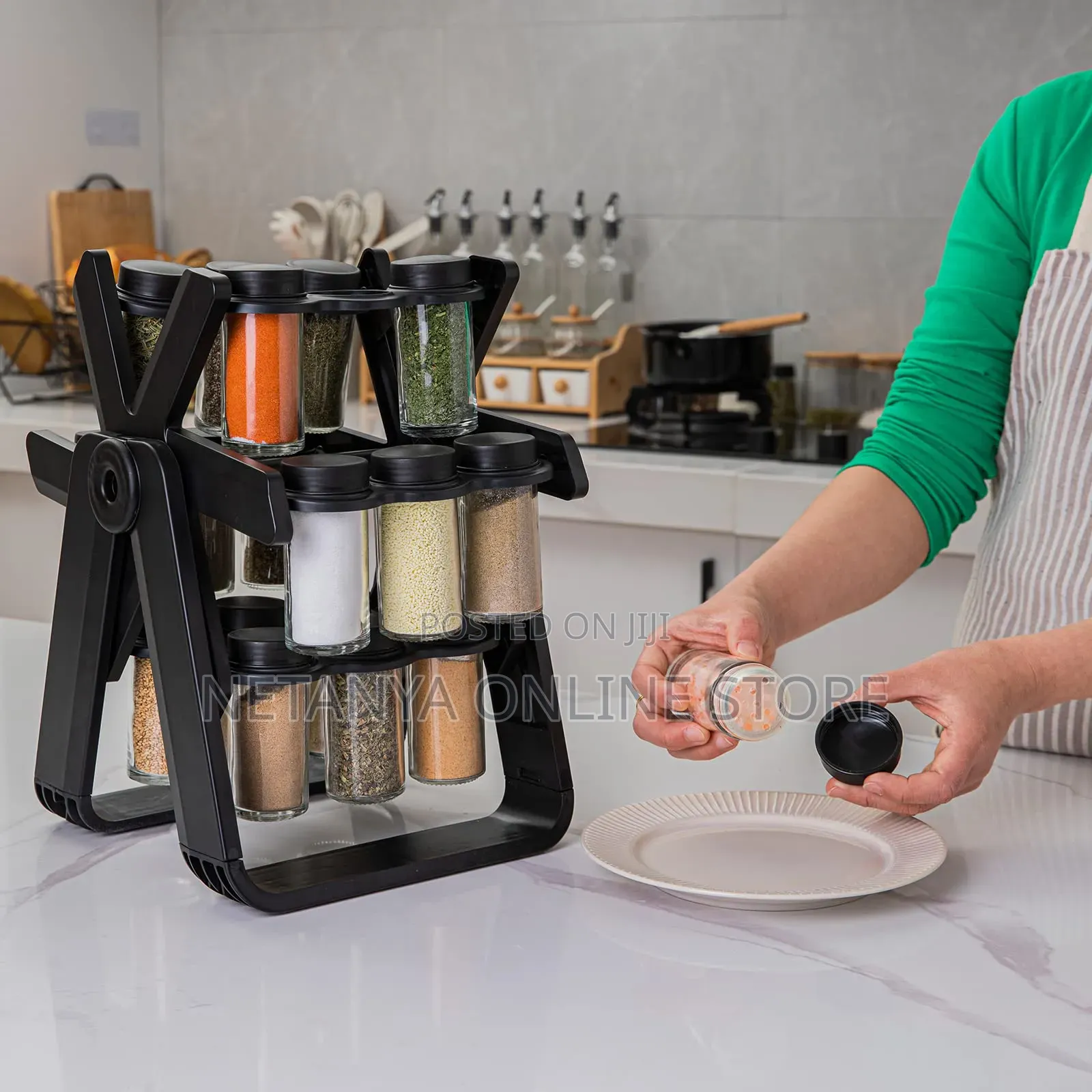 18 Spice Jars Rotating Rack
