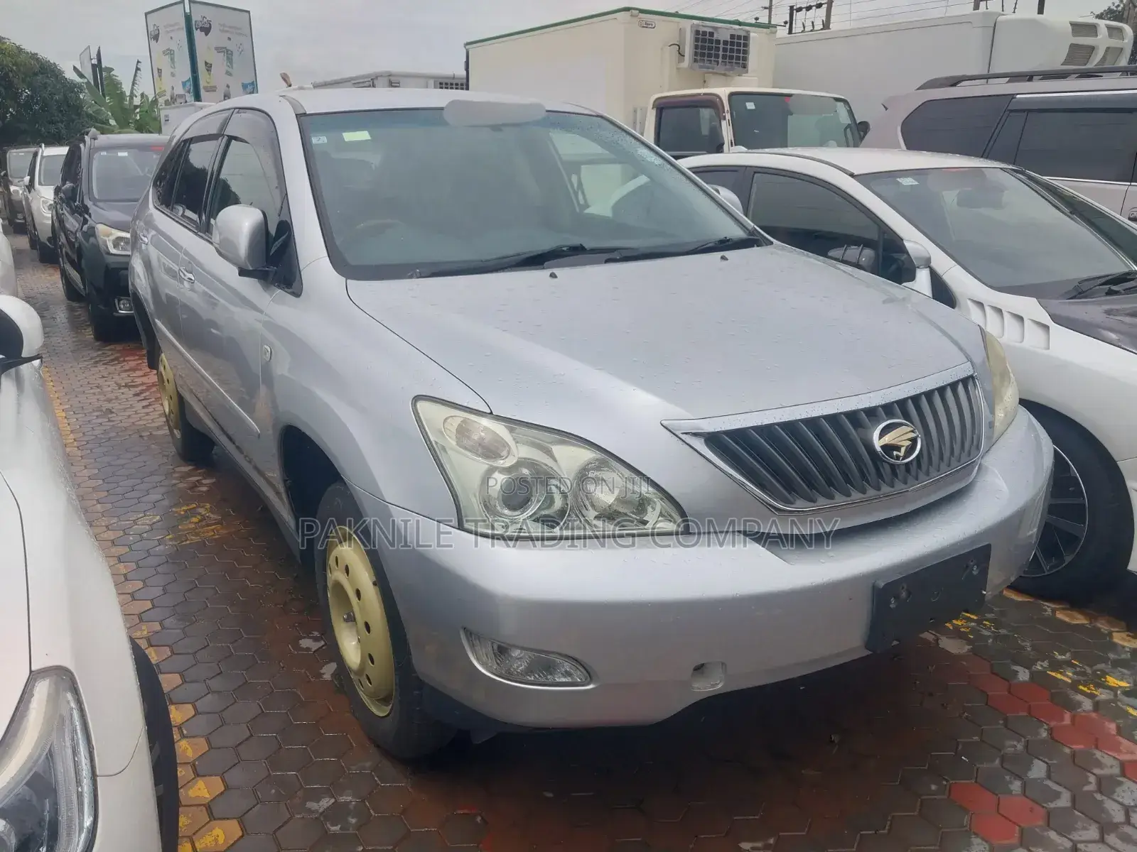 Toyota Harrier 2012 Silver
