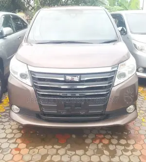 Toyota Noah 2016 Ivory