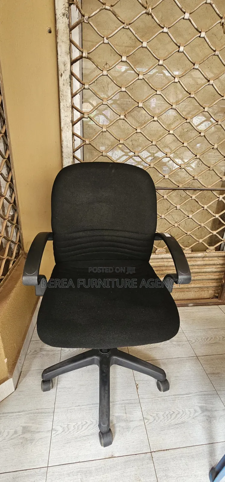 Comfortable Rotating Black Fabric Office Chair