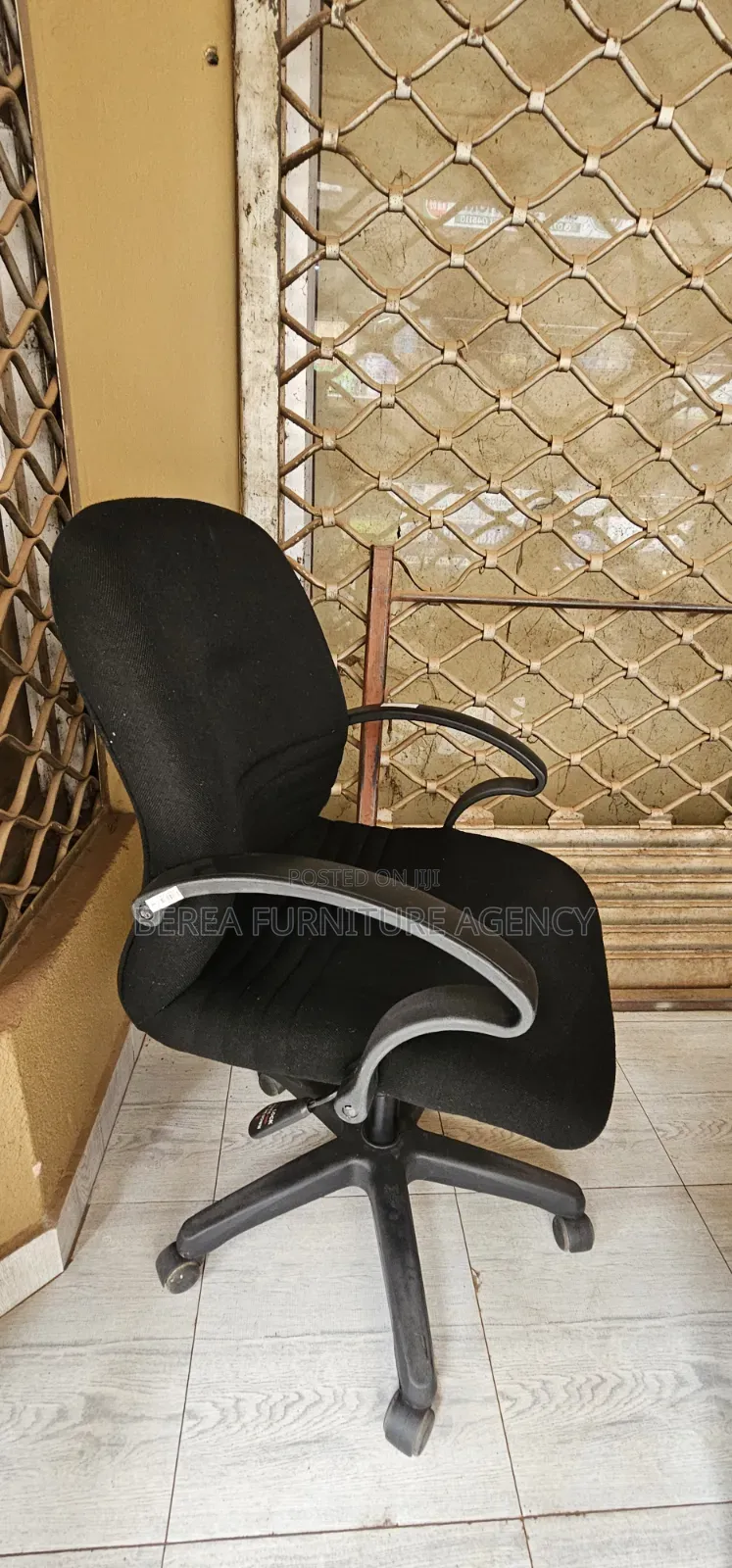 Comfortable Rotating Black Fabric Office Chair