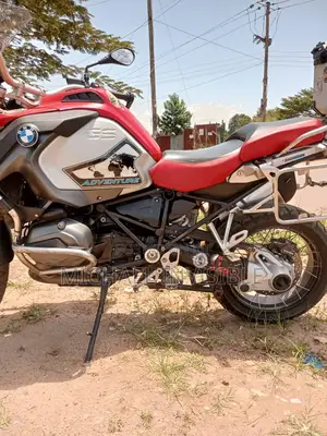 BMW 1200 2017 Red