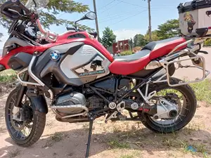 BMW 1200 2017 Red