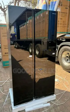 Hisense Side-by-Side Refrigerator Mirror-Finished Black Glass Doors