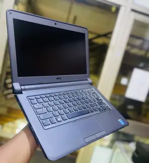 Laptop Dell Latitude 3350 4GB Intel Core i3 HDD 500GB