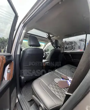 Toyota Land Cruiser Prado 2.8 2017 Gray