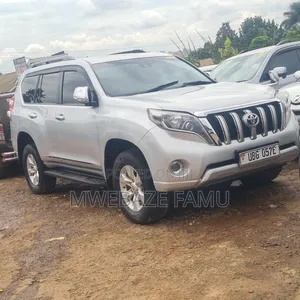 Toyota Land Cruiser Prado 2015 Silver