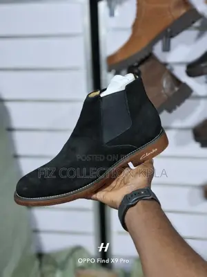 Clarks Urban Noir Crepe Boot