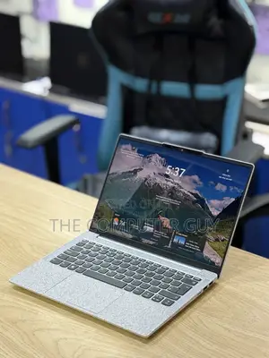 New Laptop Lenovo Legion Slim 5 16GB Intel Core i5 SSD 512GB