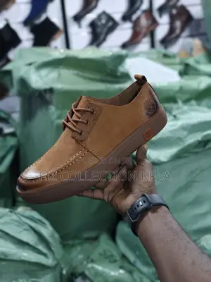 Timber Brown Minimal Casual”