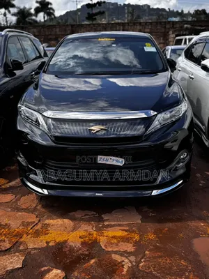 Toyota Harrier 2.0 2017 Black