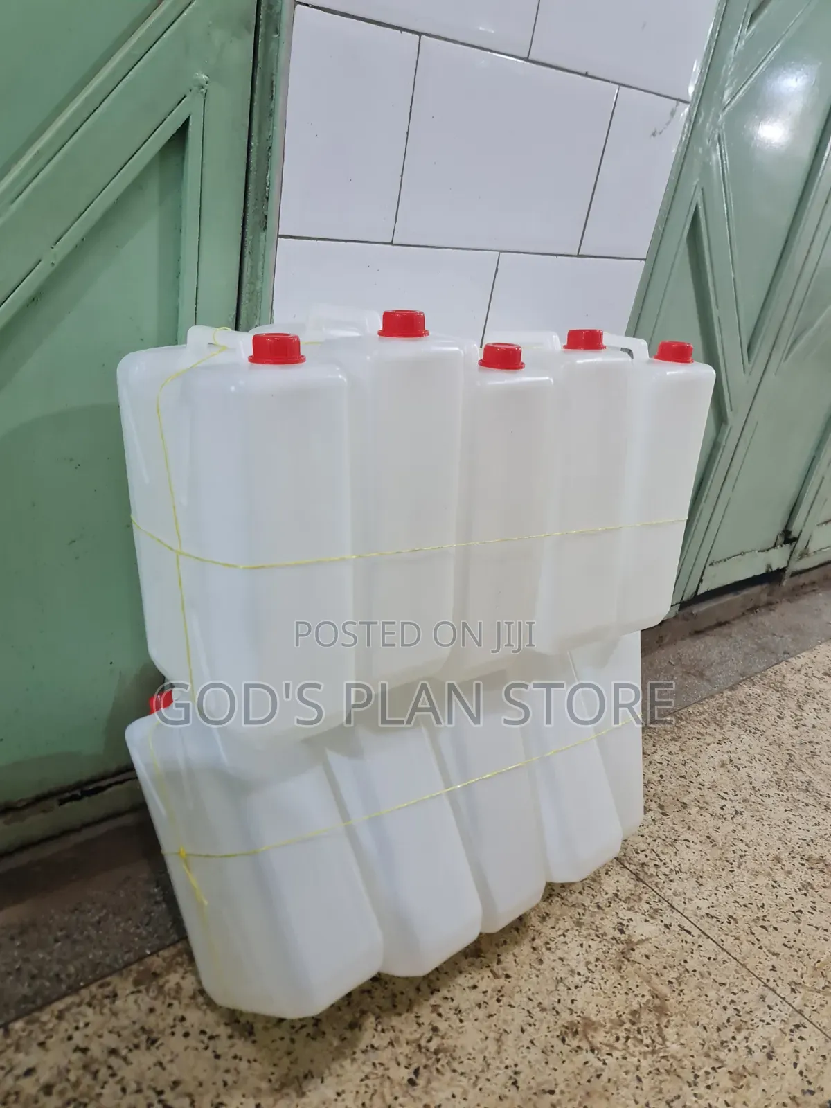 Stackable 20litres Plastic Jerrycans Plastic Jerrycans White