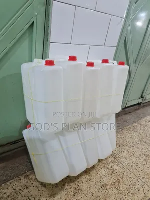 Stackable 20litres Plastic Jerrycans Plastic Jerrycans White