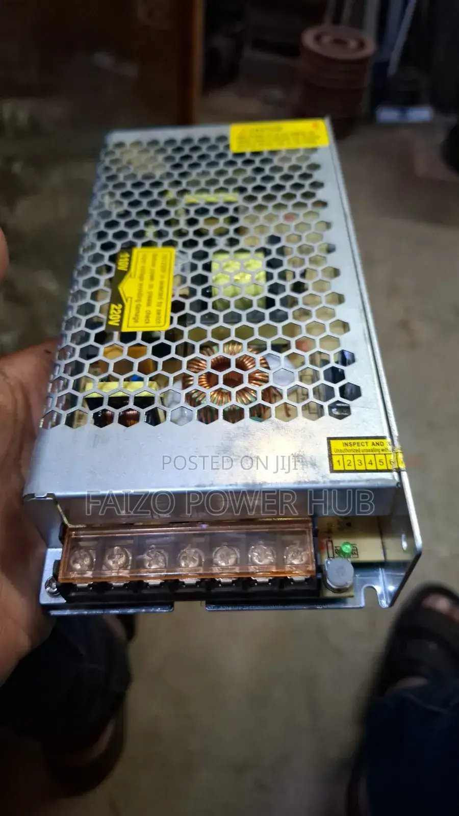 Power Supply Both 12v and 24v