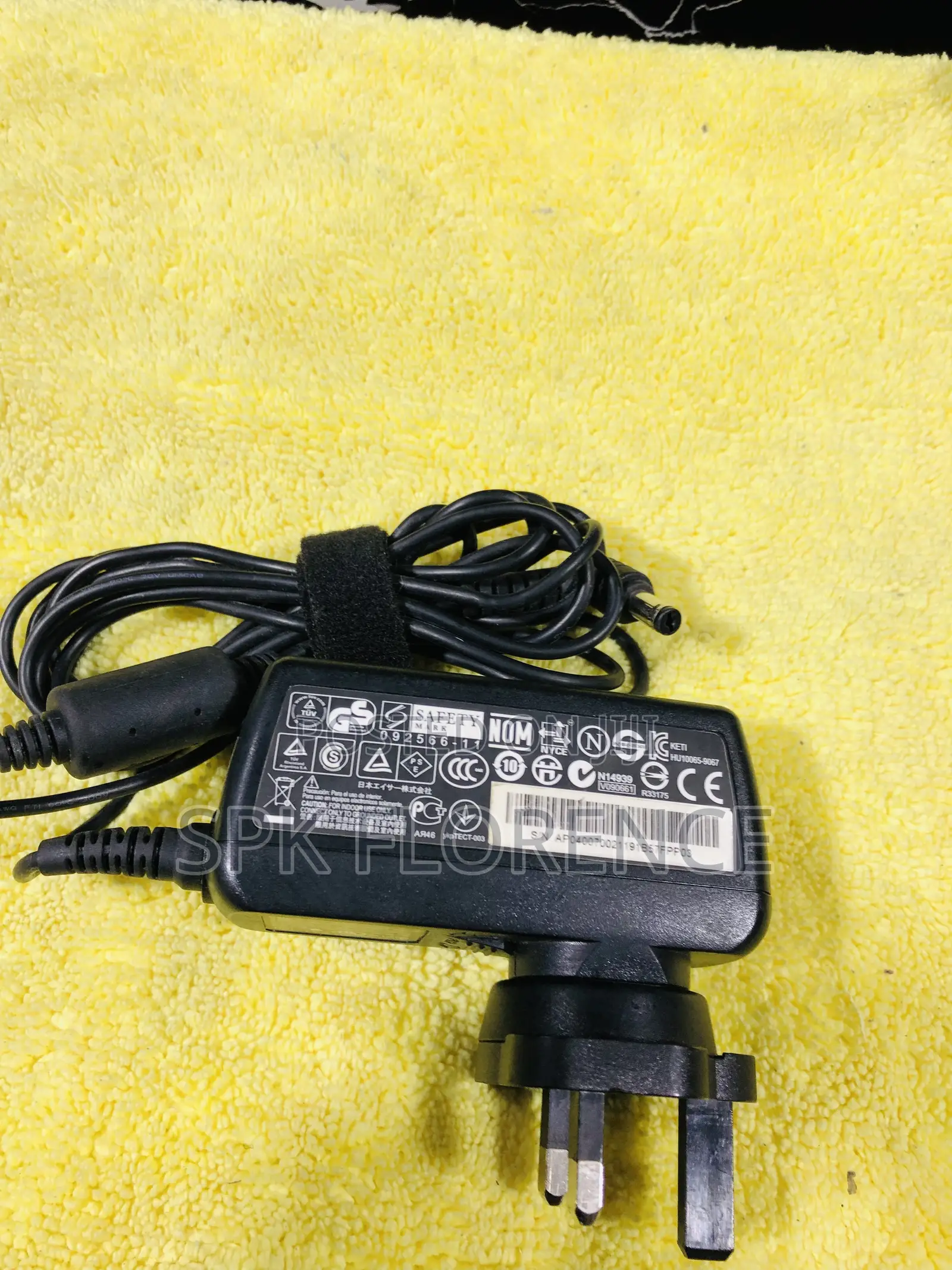 Acer Big Pin 12v- 2.15a Adapter