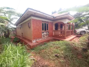 3bdrm Bungalow in Wanyange Hills, Jinja for sale