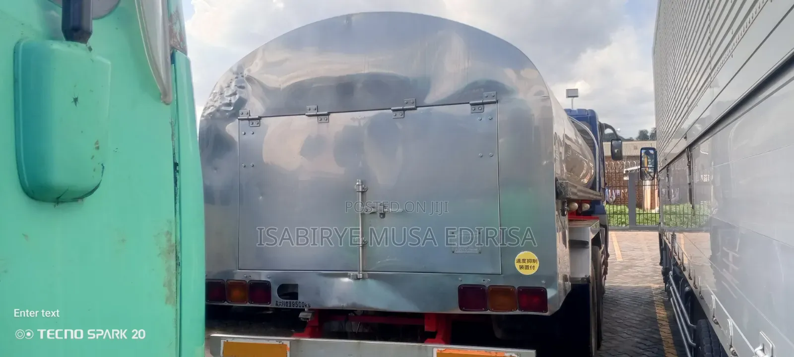 Fuso Super Great Tank