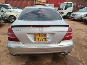 Mercedes-Benz E320 2006 Silver