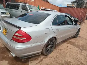 Mercedes-Benz E320 2006 Silver