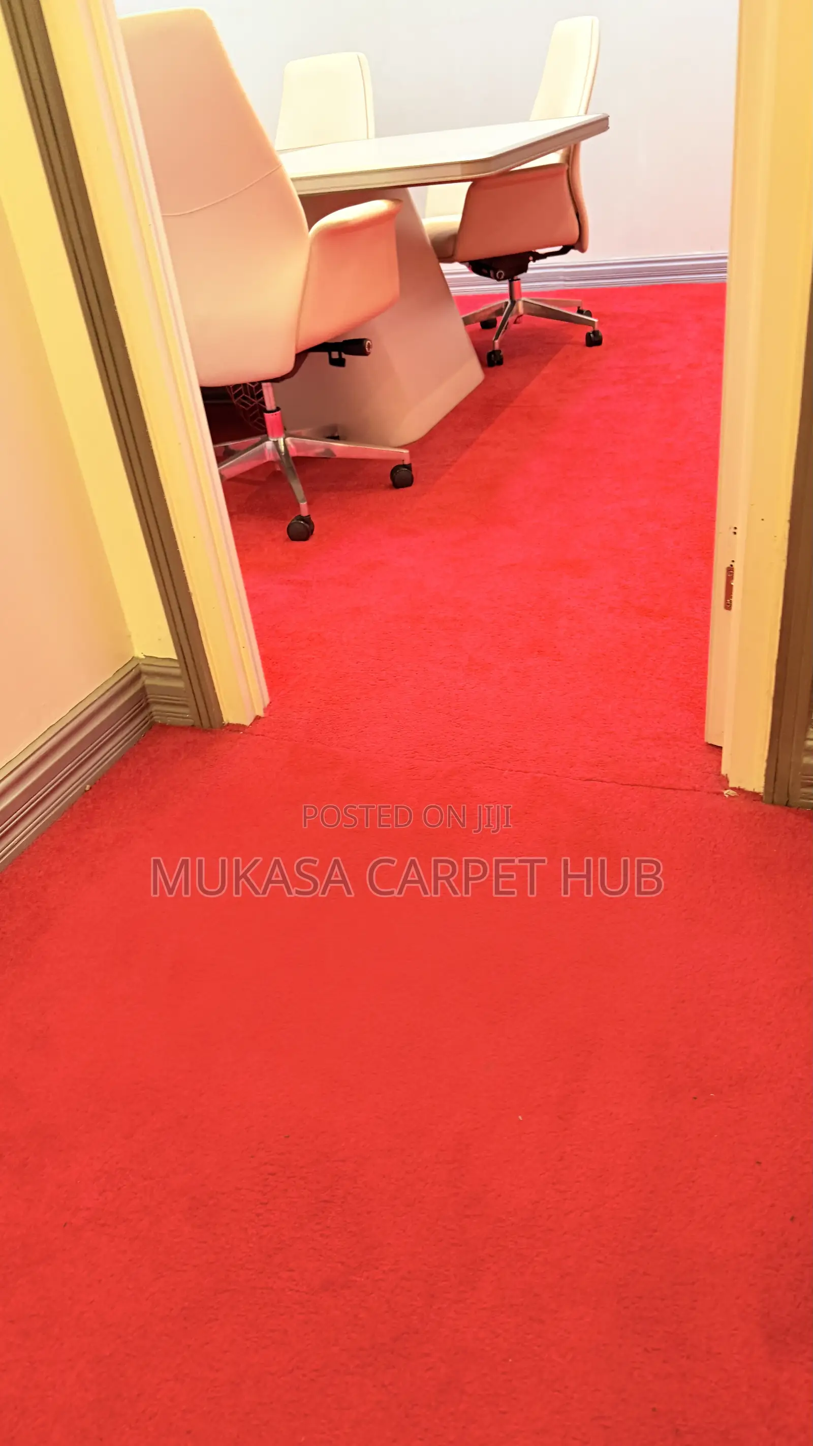 Soft Fluffy Red Carpet – Warm Cozy Feel