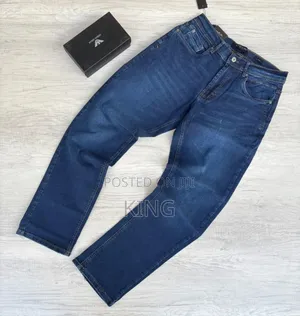 Classic Slim Fit Jeans
