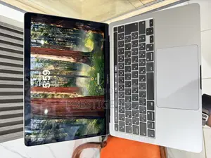 Laptop Apple MacBook Pro 2020 16GB Intel Core i7 SSD 512GB