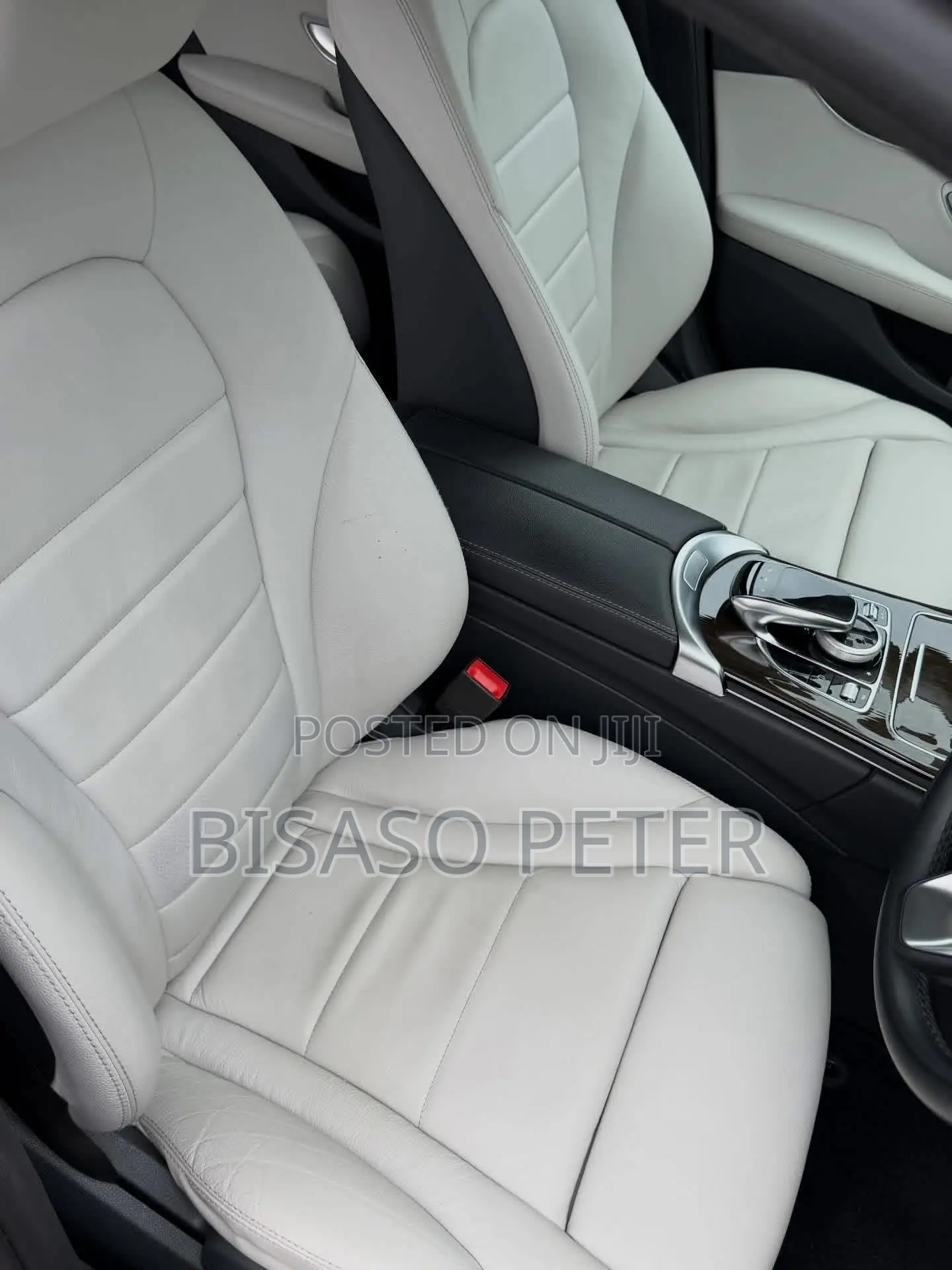 Mercedes-Benz C200 2017 Beige