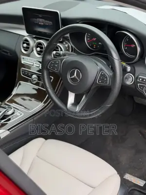 Mercedes-Benz C200 2017 Beige