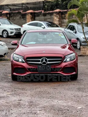 Mercedes-Benz C200 2017 Beige