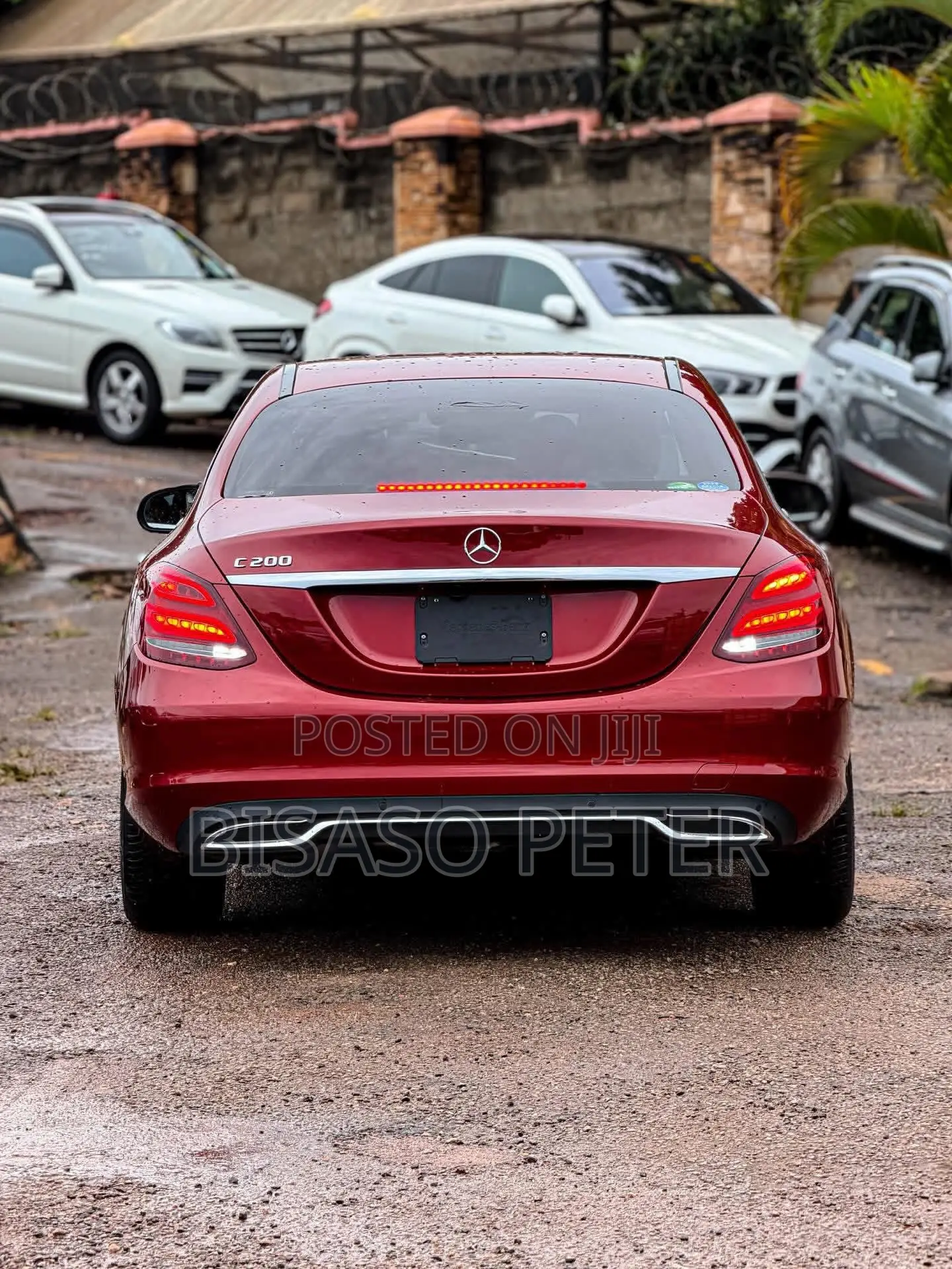Mercedes-Benz C200 2017 Beige