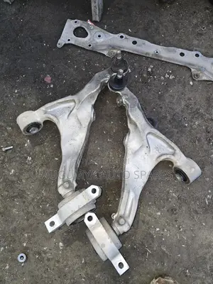 Nissan Fuga Control Arms