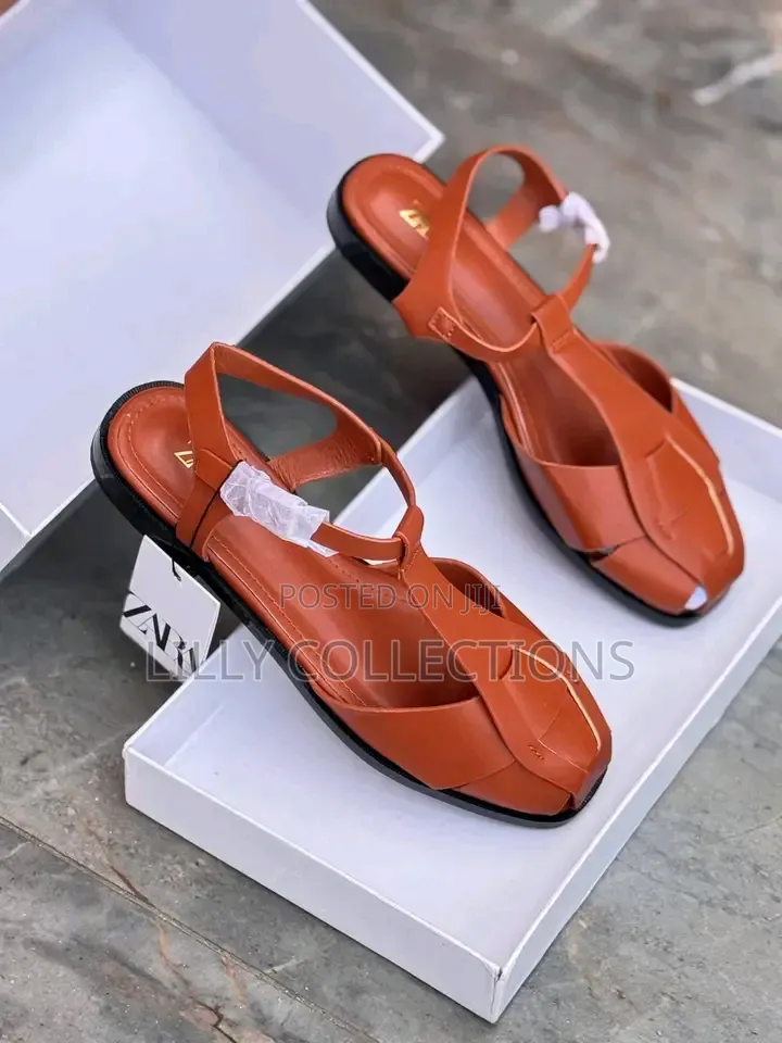 Closed Toe Roman Sandals