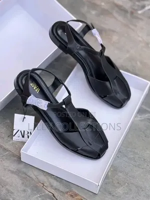 Closed Toe Roman Sandals
