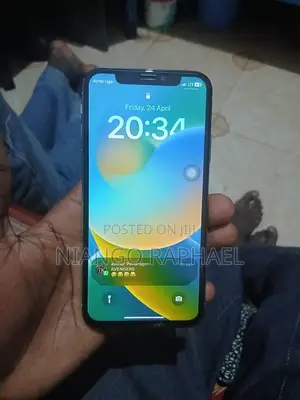 Apple iPhone X 256 GB White