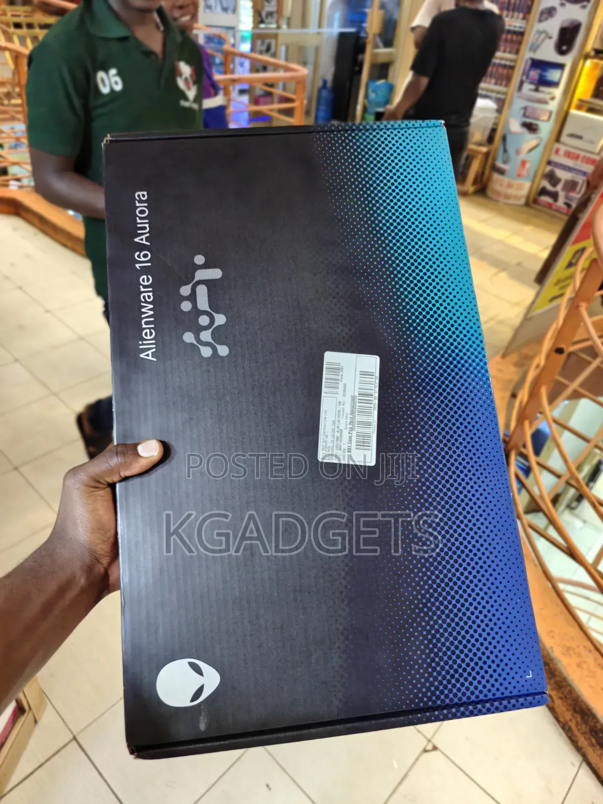 New Laptop Alienware 16 Aurora 32GB Nvidia SSD 1T