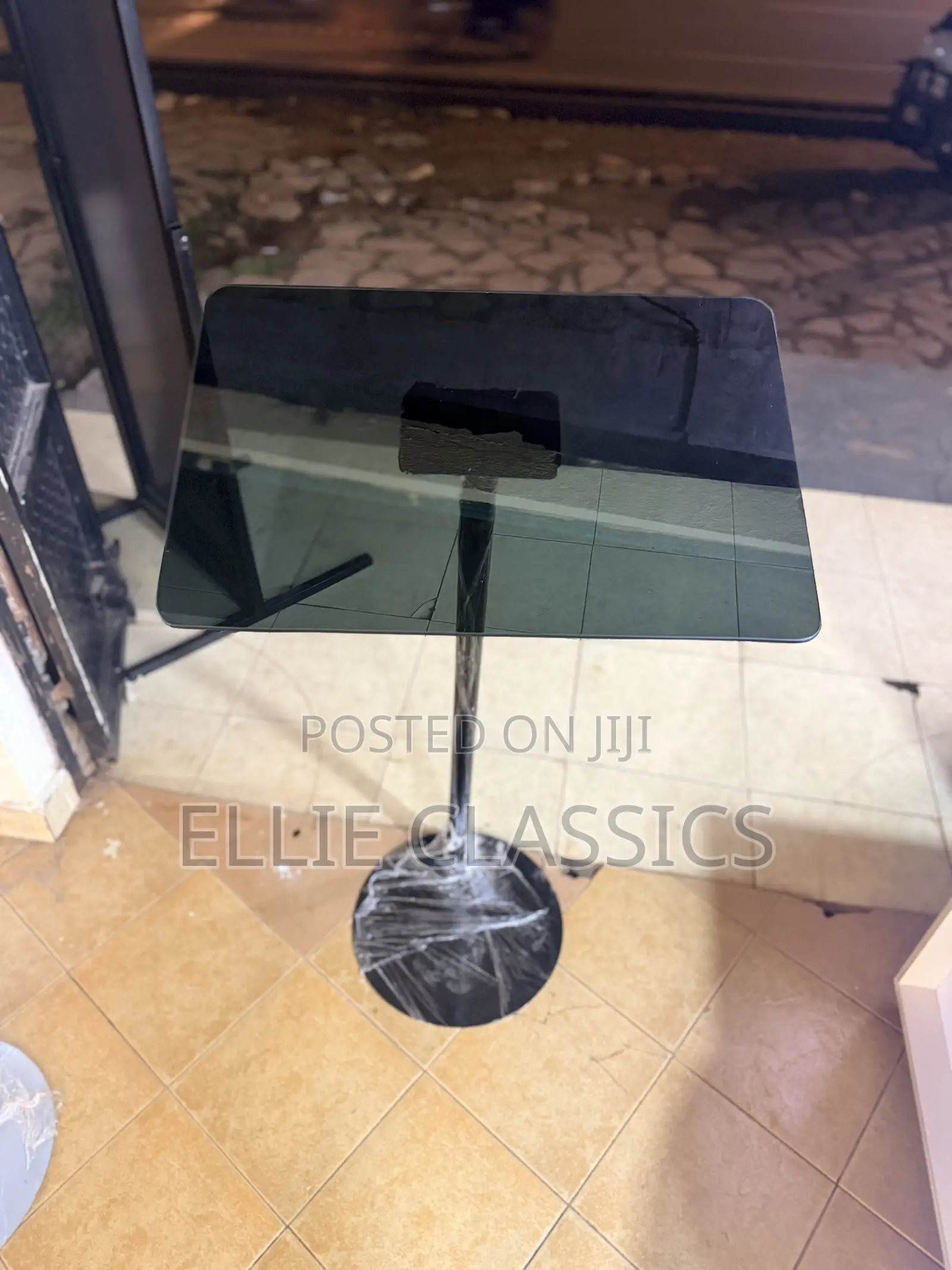 Black Single Stand Podium
