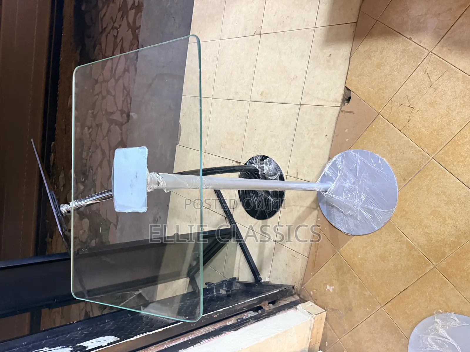 Silver Single Stand