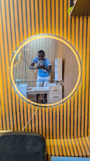 Round Lighting Nail Mirror