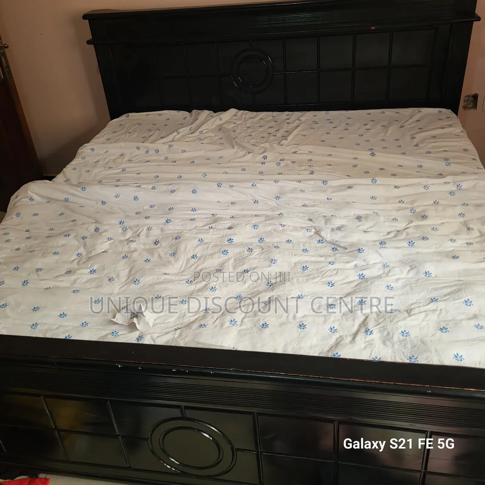 6x6 Mahgan Bed