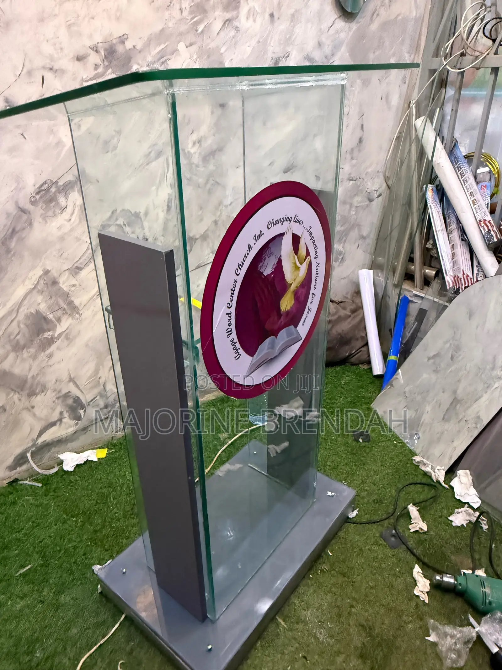 Transparent Ambo