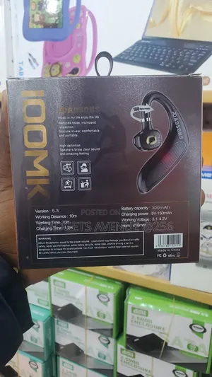 Adadsons Bluetooth Headset.