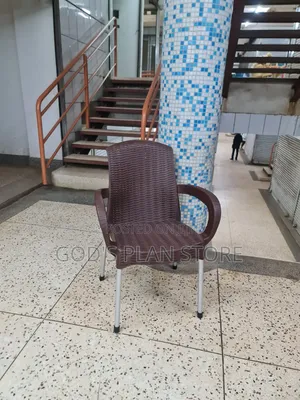 Cottages Steel Legs Matted Plastic Chairs Plastic Chairs for Garden