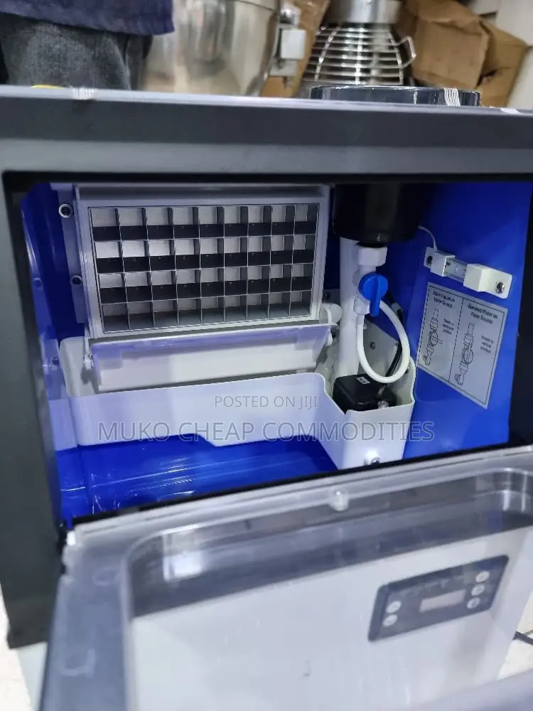 Commercial Ice Cube Maker