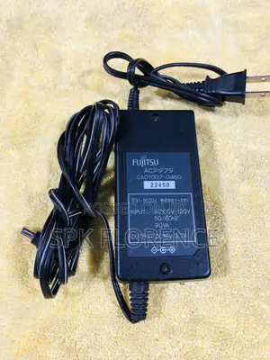 Fujitsu Dc 16v - 2.7a Adapter