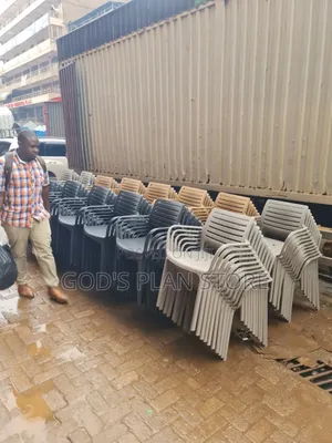Conquered Indoor Outdoor Plastic Chairs Plastic Chairs for Restaurant