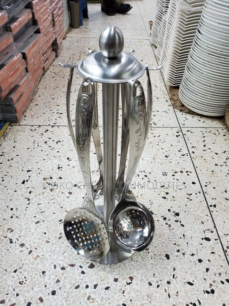 Serving Spoon Set With a Stand